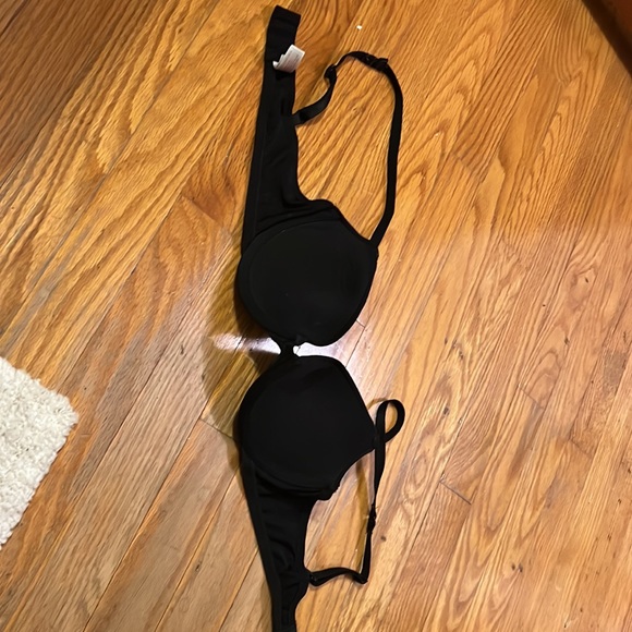 34B Bra - Picture 2 of 3